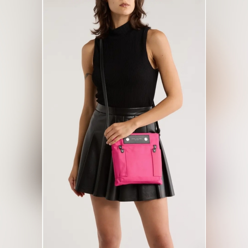 Marc Jacobs Preppy Nylon Hot Pink Swing Pack Crossbody Bag, NWT - Picture 2 of 6